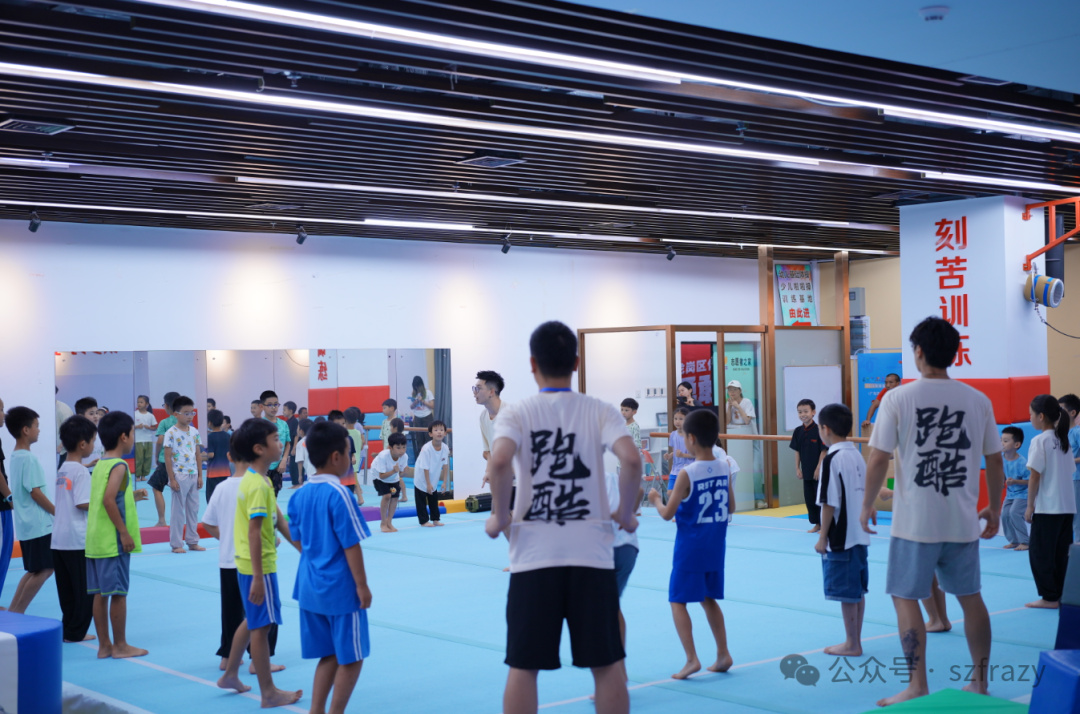 翻滚吧，少年！龙岗城市跑酷训练营Week1燃爆回顾 & Week2热血持续，等你来“疯”！